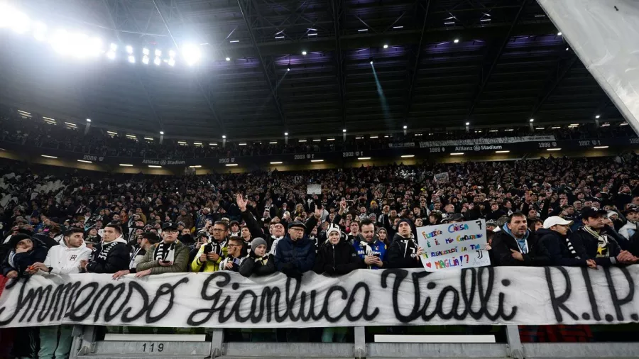 Homenaje a Gianluca Vialli previo al Juventus ante Udinese de la Serie A