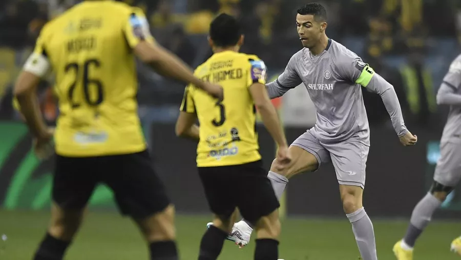 Primer descalabro de Cristiano Ronaldo en Arabia Saudita