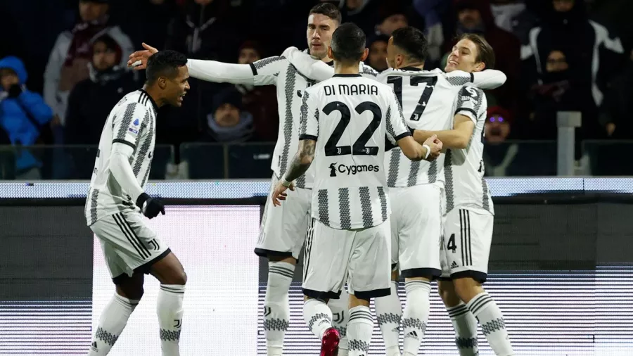 Juventus escala posiciones tras golear a Salernitana en la Serie A