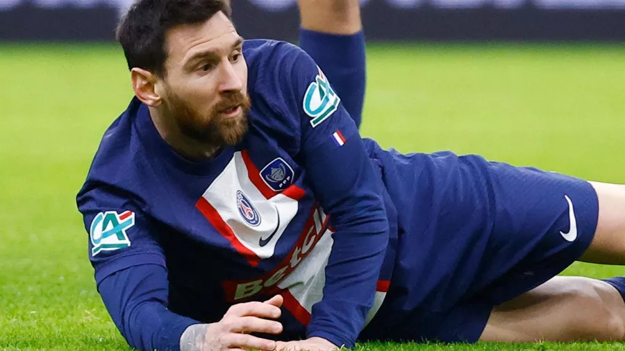 Lionel Messi vuelve a usar el número 10 y la historia termina en pesadilla