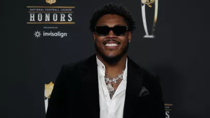 Premio Jim Brown al líder en yardas terrestres: Josh Jacobs, Las Vegas Raiders