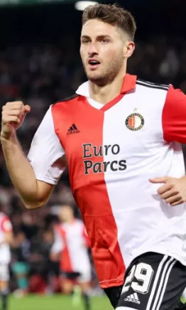 Santiago Giménez sigue 'On Fire' y Feyenoord como líder de la Eredivisie