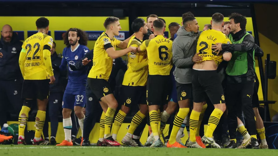 Se calentaron los ánimos en el duelo entre Borussia Dortmund y Chelsea