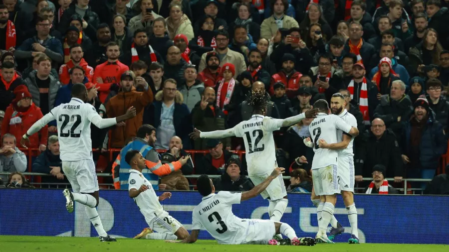 Una victoria histórica en Anfield tiene a Real Madrid cerca de cuartos de final