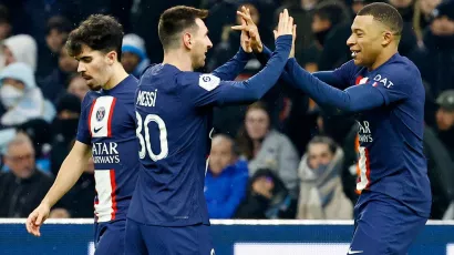 1. Paris Saint-Germain | Ligue 1 | 90 goles