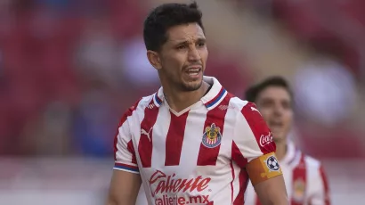 Jesús Molina, medio | Campeón con Santos (Clausura 2015), fue capitán de Chivas (2019-2022)