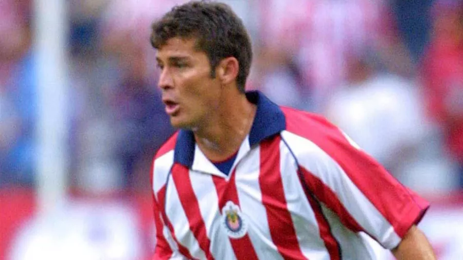 Ramón Ramírez, medio | Debutó con Santos (1990-1994) y fue campeón en Chivas (Verano 1997)