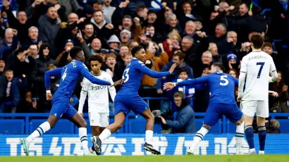 Chelsea por fin anotó y ganó cinco jornadas después en la Premier League