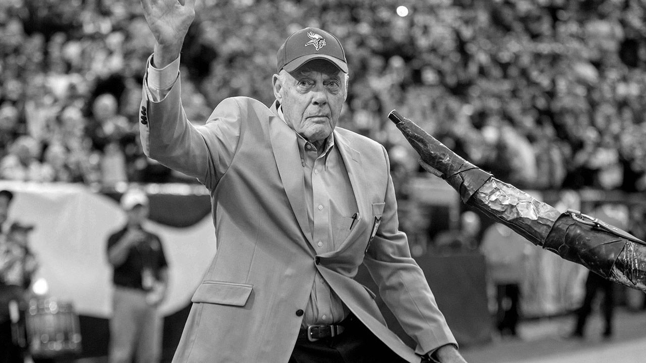 Murió Bud Grant, legendario coach de los Minnesota Vikings