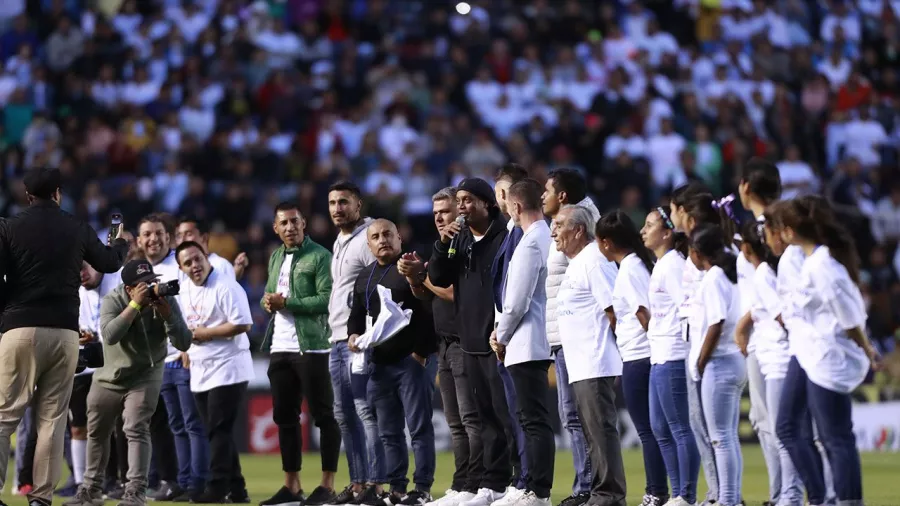 Regresó Ronaldinho al estadio La Corregidora de Querétaro