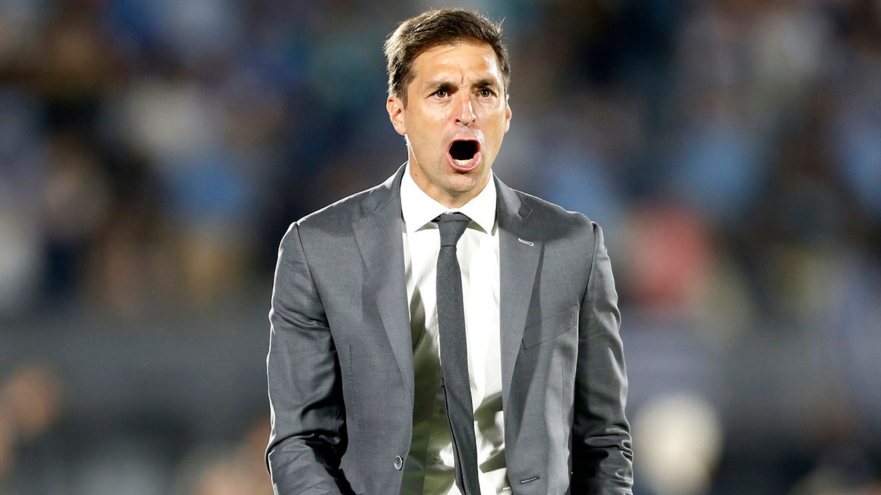 Es un sueño, ¿verdad? Pumas busca a Diego Alonso como su técnico