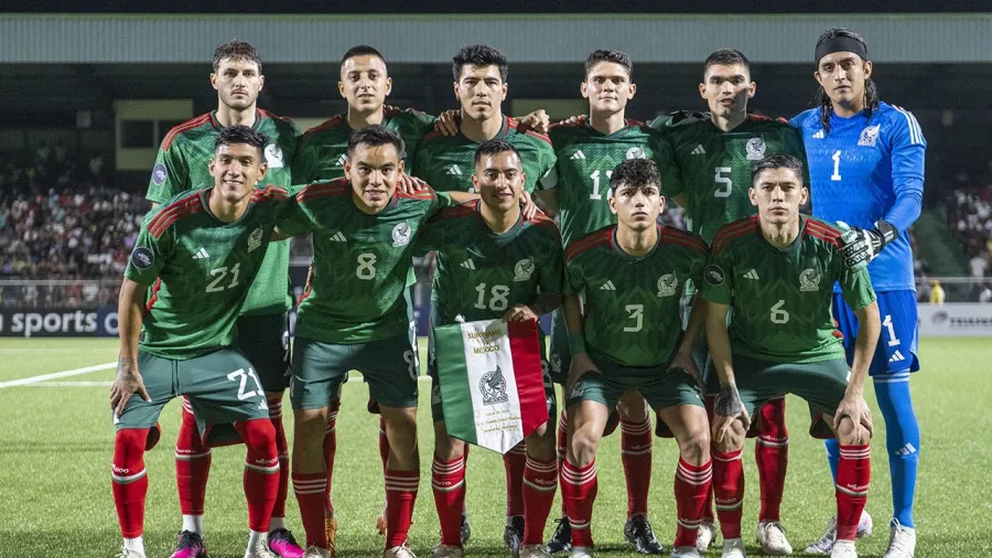 ¿Por qué tan serio?, debut sin sonrisa de Diego Cocca con México
