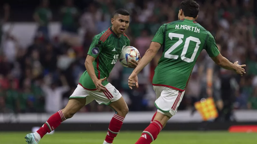 Los relámpagos 'salvaron' a la Selección Mexicana