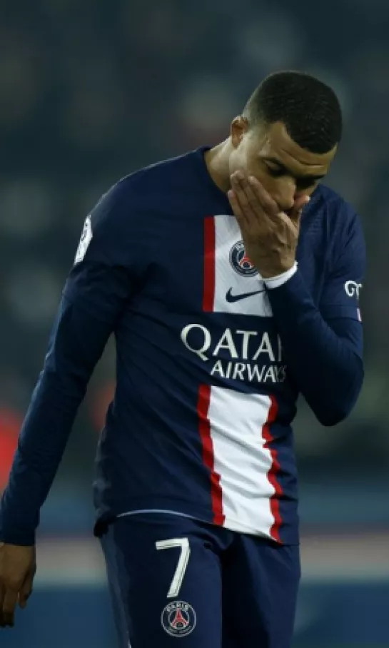Paris Saint-Germain pierde ante Lyon y la Ligue 1 no está decidida