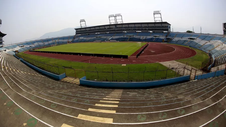 Aunque las 'Aguilas Azules' juegan en el Estadio Nacional 'Chelato' Uclés de Tegucigalpa, se eligió un recinto con más peso para este duelo. 