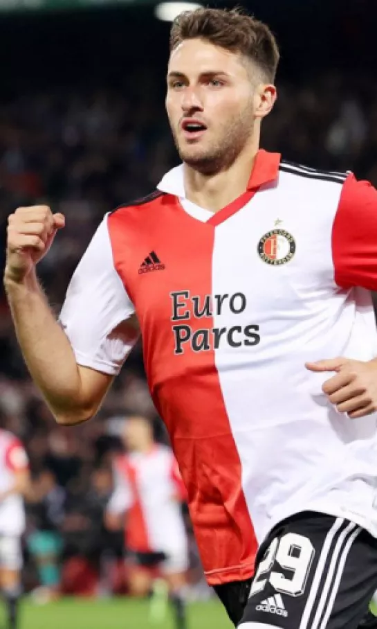 Feyenoord arrasa en la Eredivisie y Santiago Giménez brilla ante Waalwijk
