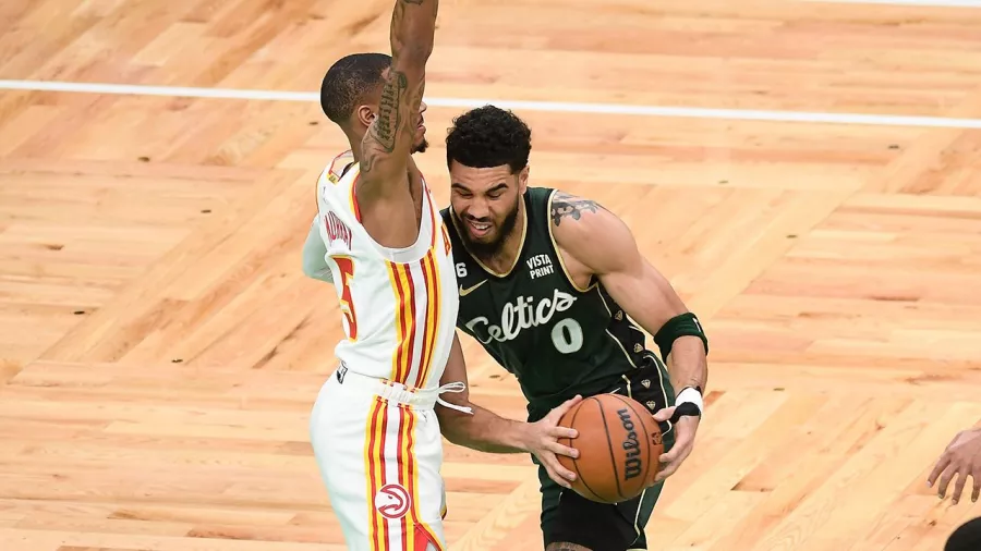Inicio arrollador de los Celtics sobre los Hawks