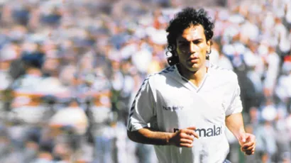 Hugo Sánchez (Copa de Europa): clasificó contra Estrella Roja de Belgrado (1986/87), Bayern Munich (1987/88) y PSV (1988/89); eliminado frente a Spartak de Moscú (1990/91).