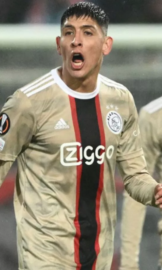 Edson Álvarez, "el mejor del Ajax" para Ruud van Nistelrooy