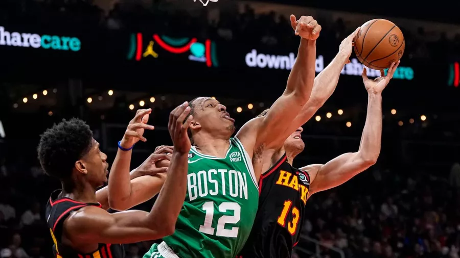 Tropiezo inesperado de Celtics y los Hawks se acercan