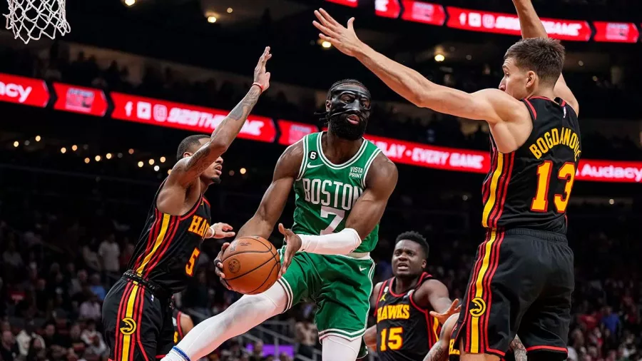 Tropiezo inesperado de Celtics y los Hawks se acercan
