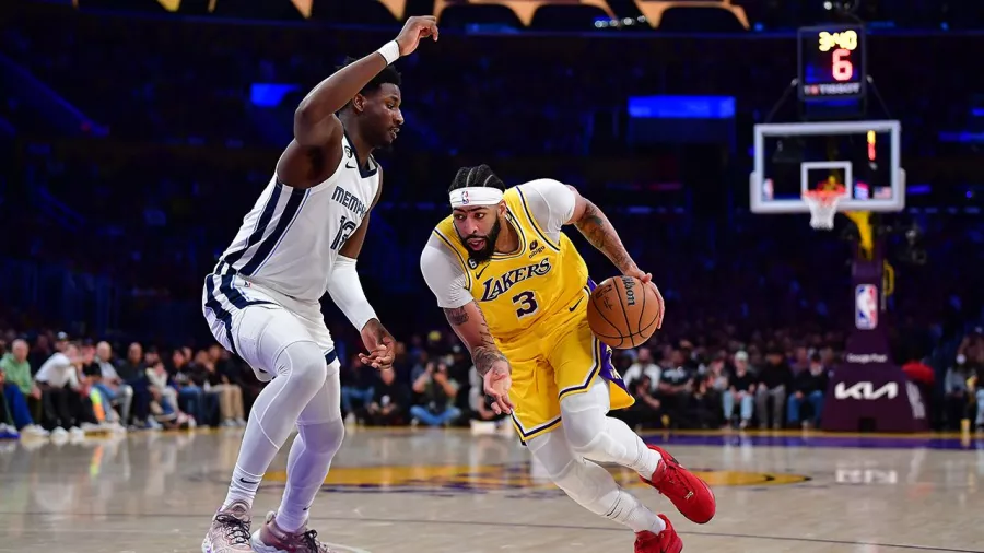 Sufrieron de más, pero los Lakers están a un paso de las Semifinales del Oeste