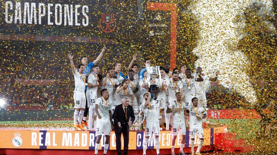 Karim Benzema iguala a Marcelo como el futbolista más ganador en la historia de Real Madrid