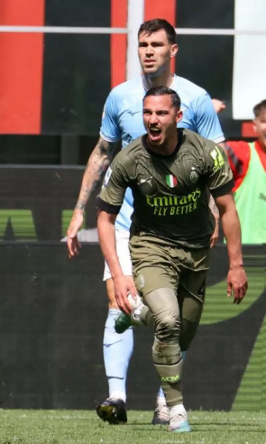Milan derrota a Lazio y no cede el cuarto lugar en la Serie A