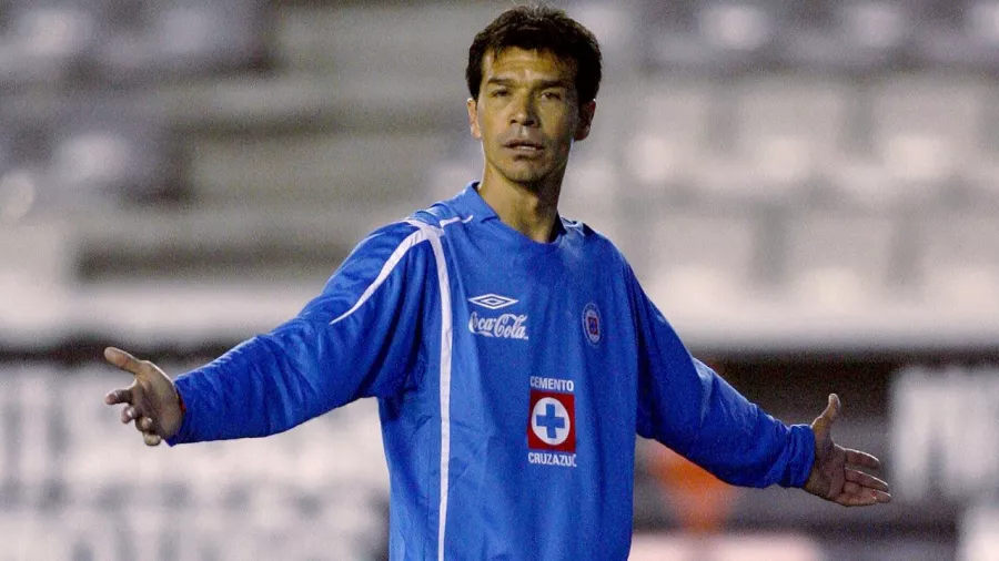Jared Borgetti (mexicano) | Debutó en Atlas, donde hizo 22 goles (1994-1996), en Cruz Azul (2007) marcó 7.