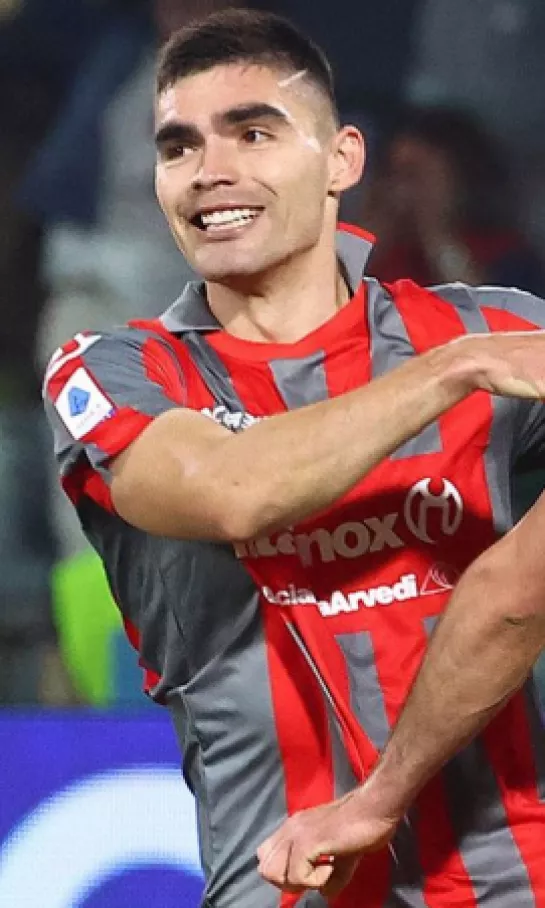 Johan Vásquez anota gol y le da esperanzas al Cremonese