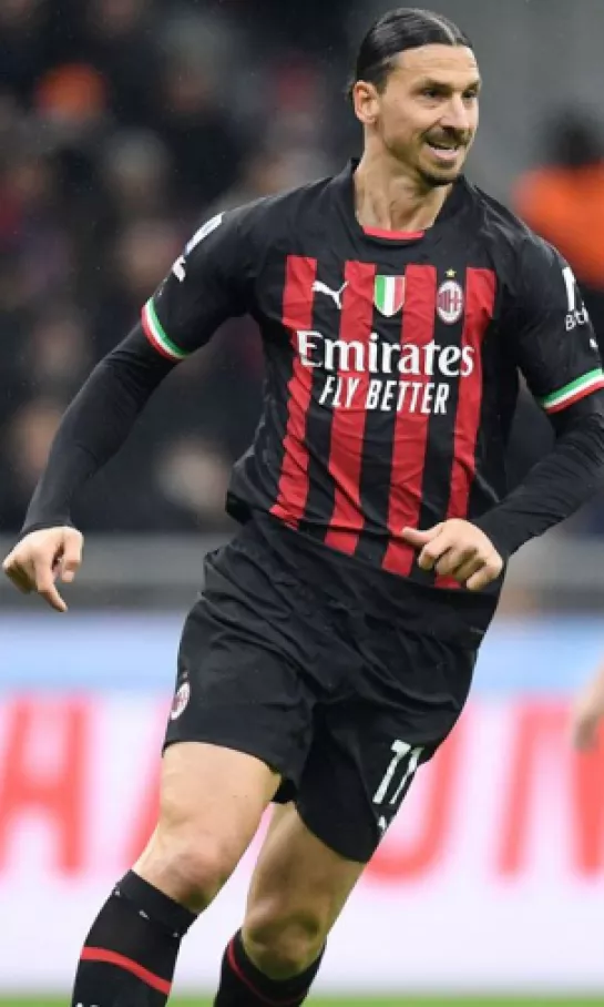 Zlatan Ibrahimovic dejaría a Milan, pero no la Serie A