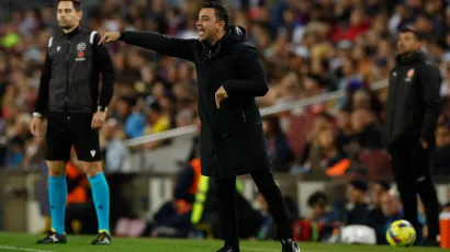 Xavi entra en el selecto grupo que ganaron La Liga con Barcelona como jugador y técnico