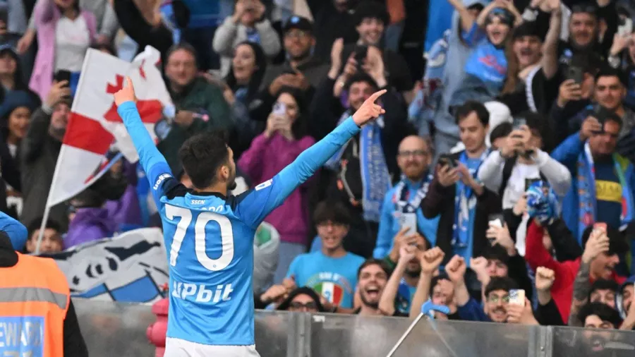 Napoli derrotó a Inter que puede perder el boleto a la Champions League