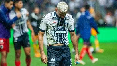 Rayados lloró la eliminación en semifinales a manos de Tigres.