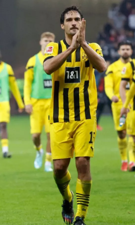 El posible título de Borussia Dortmund renueva a Mats Hummels
