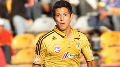 Jesús Molina, medio | Debutó con Tigres (2007-2011) y de 2019 a 2022 jugó en Chivas. 