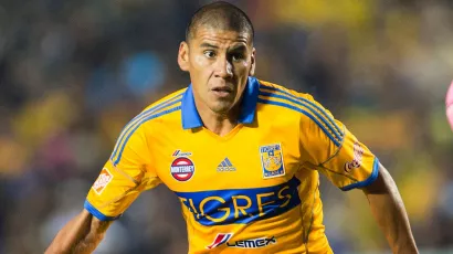 Carlos Salcido, defensa | Debutó en Chivas (2001), emigró a Europa (2006), Tigres lo repatrió (2011) y después volvió al ‘Rebaño’ (2014-2018).
