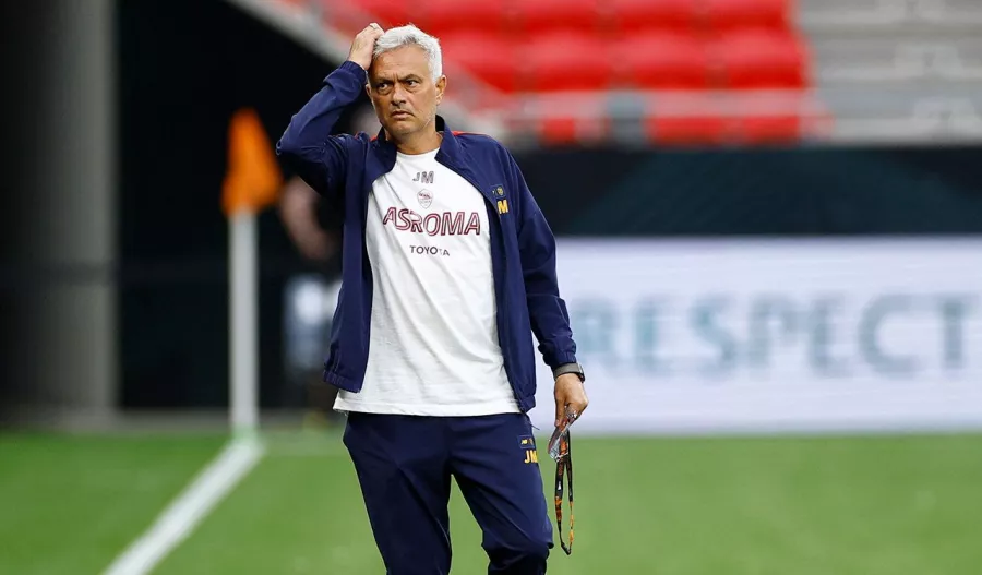 La Roma, de Mourinho, ya pisó el campo donde jugará la final