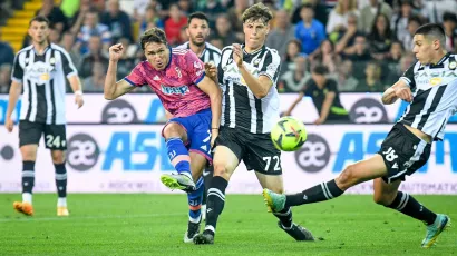 Federico Chiesa anotó el gol del triunfo a los 68 minutos 