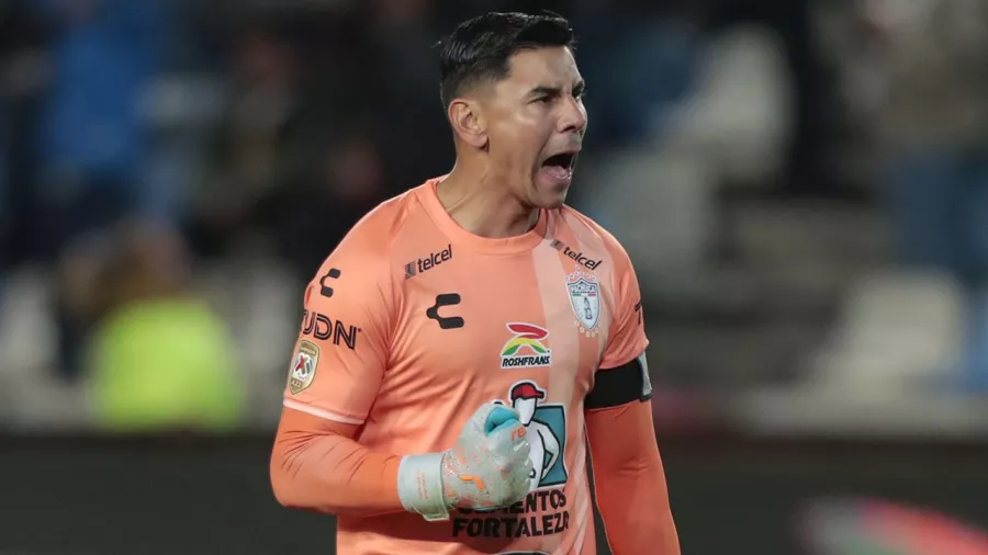 Portero: Óscar Ustari (Pachuca) vs Nahuel Guzmán (Tigres)