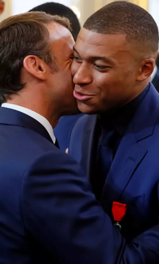 Presidente de Francia, dispuesto a meter las manos por Mbappé, otra vez