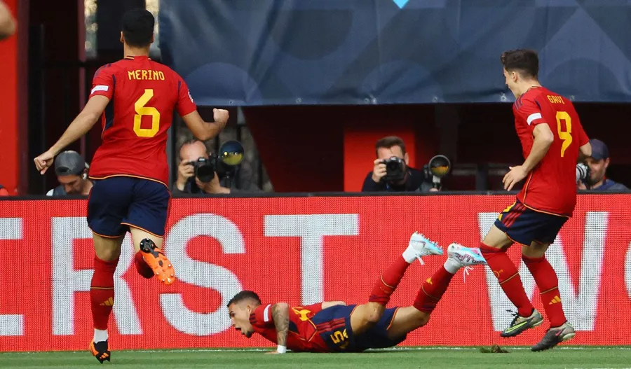 España rompe a Italia con un gol tempranero