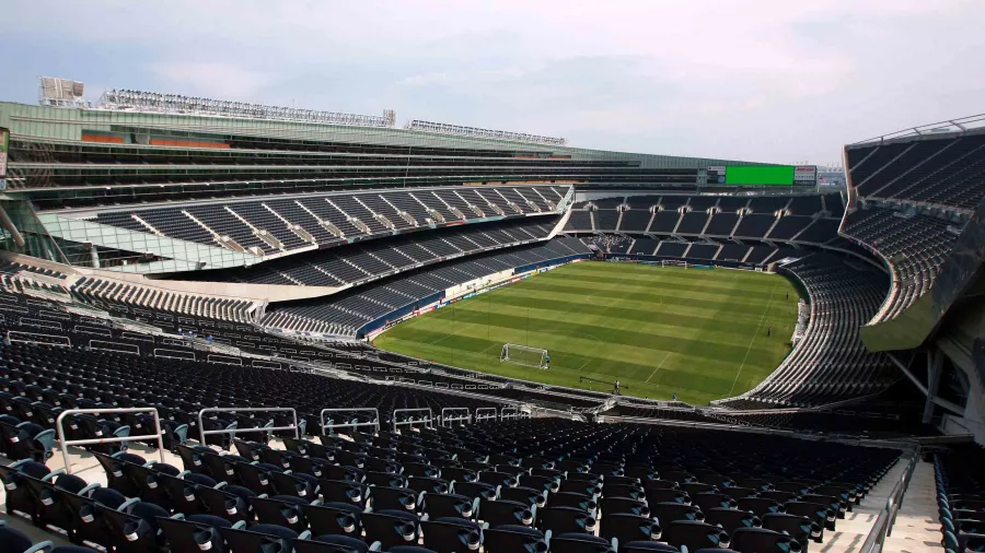Soldier Field, Chicago, Illinois: 61,500 espectadores; se disputará un partido.
