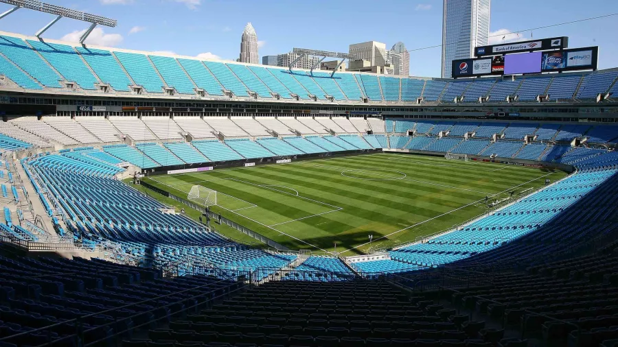 Bank of America Stadium, Charlotte, Carolina del Norte: 74,867 espectadores; se disputarán dos partidos.