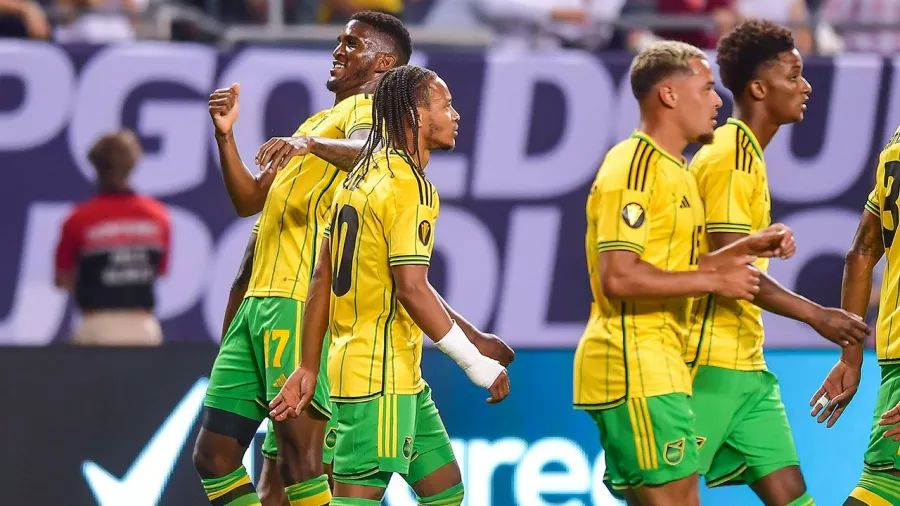 Así festejó Jamaica su ventaja al primer tiempo de este duelo de obertura de Copa Oro.