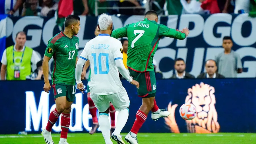 México'madrugó' a Honduras con gol de Luis Romo