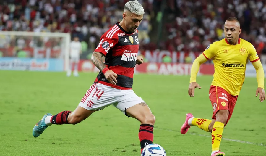 Flamengo golea y avanza a octavos de final