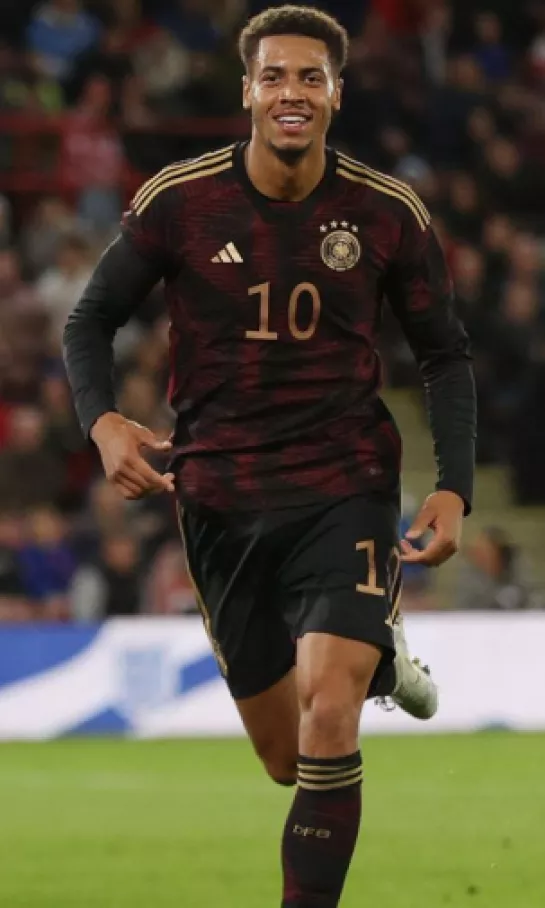 Felix Nmecha ficha por Borussia Dortmund en medio de la polémica