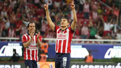 Así se vivió la presentación de Chivas en casa y el segundo gol del torneo de Yael Padilla, delantero de 17 años.