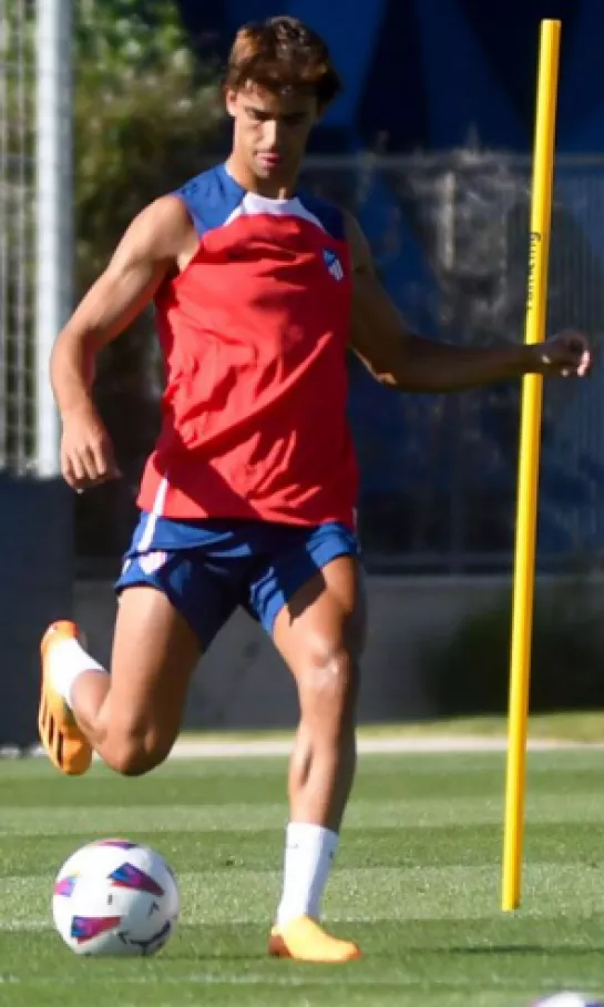 Benfica le abre de la puerta y no olvida a Joao Félix